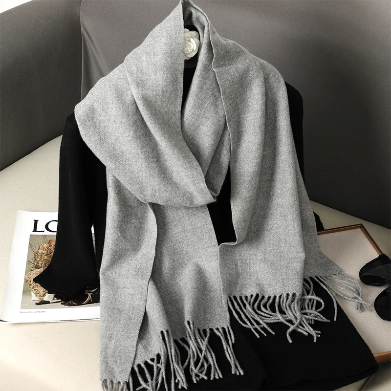 Écharpe Gris Clair à Franges