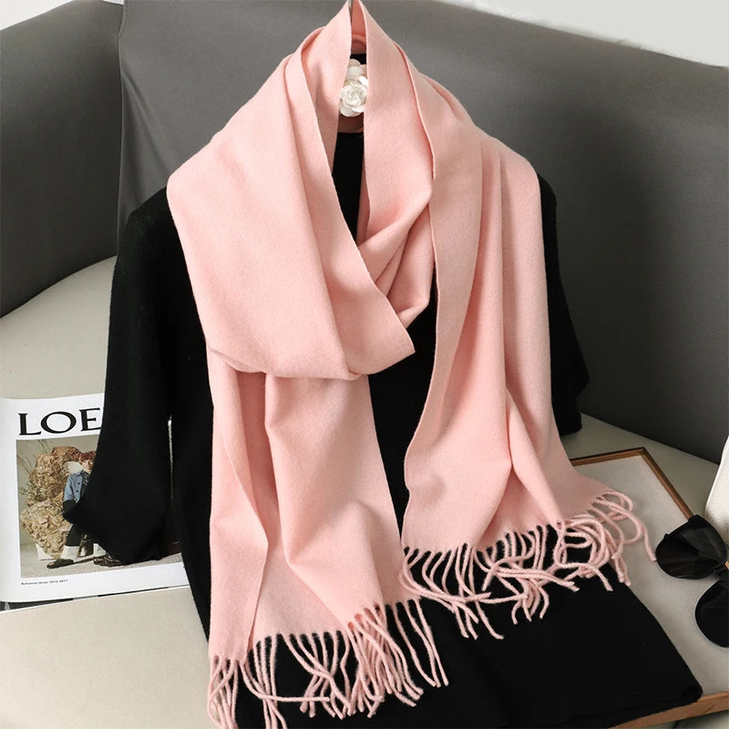 Écharpe Rose Douce à Franges